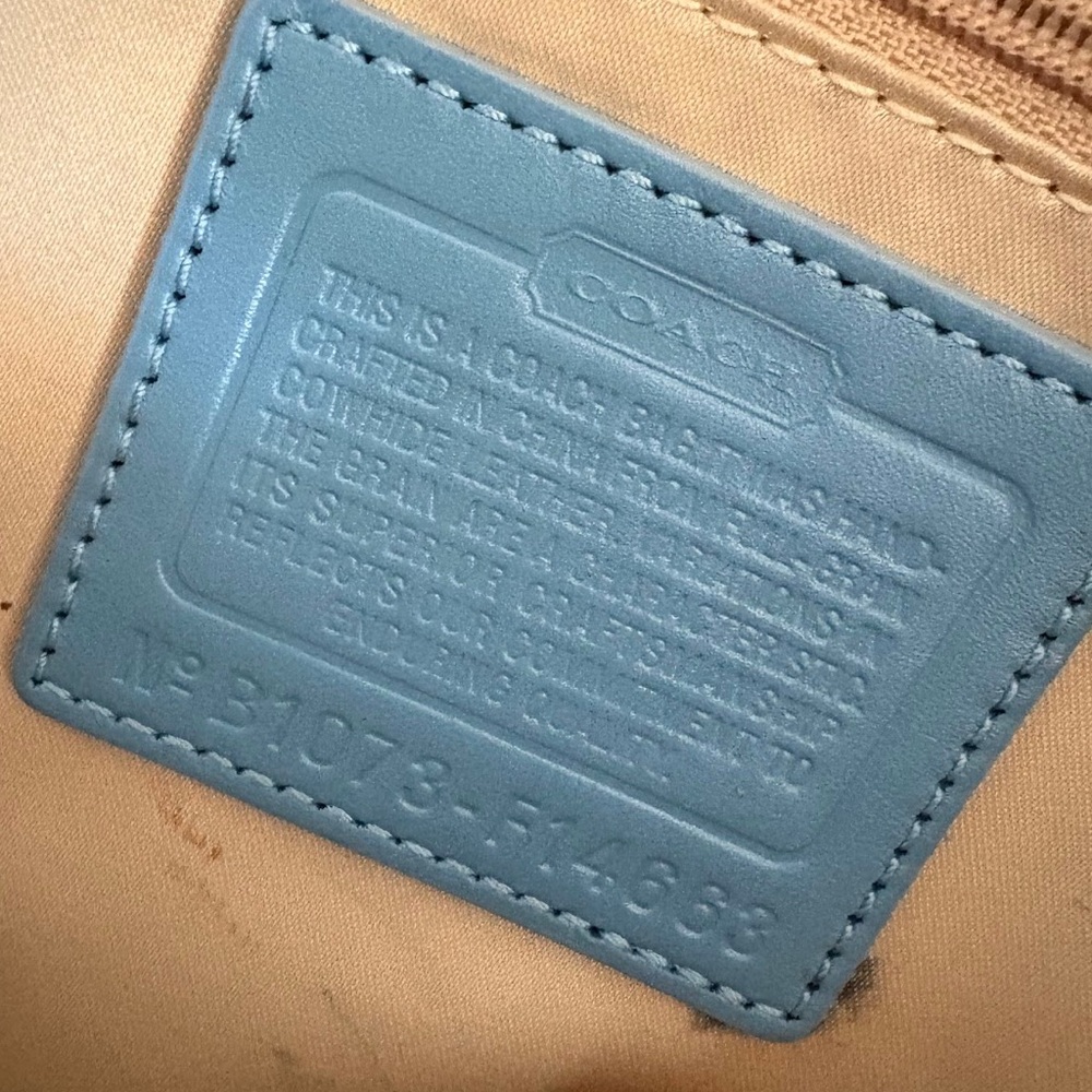 Vintage Coach Signature Leah Embossed Patent Leather Shoulder Tote Bag - Picture 4 of 4